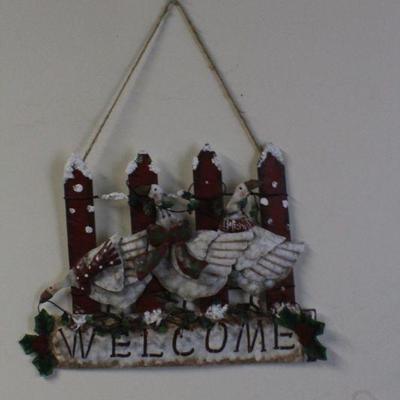 LOT #157: Holiday Themed Hanging Home Deco "WELCOME"