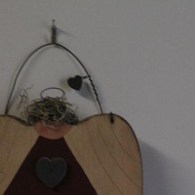 LOT #163: Vintage CHESTNUT LANE CREATIONSâ„¢ Hanging Angel Christmas Home deco 