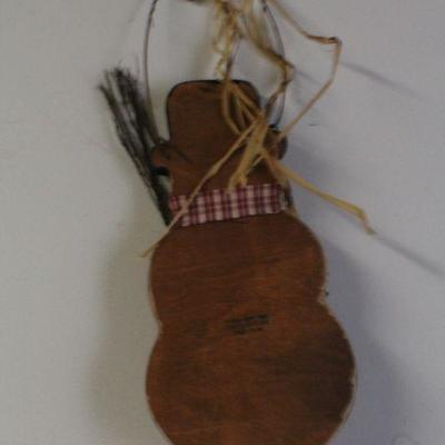 LOT #164: Vintage CHESTNUT LANE CREATIONSâ„¢ Hanging Christmas SNOWMAN Home Deco 