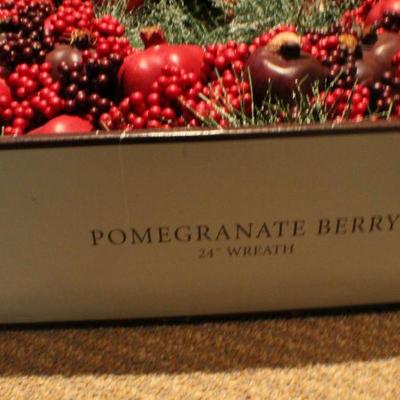 LOT #169: RESTORATION HARDWARE Christmas Wreath Home Deco w/ Box