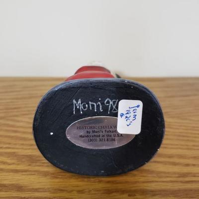 Lot 182: Moni 1998 Santa With Gold Coat & White Stars
