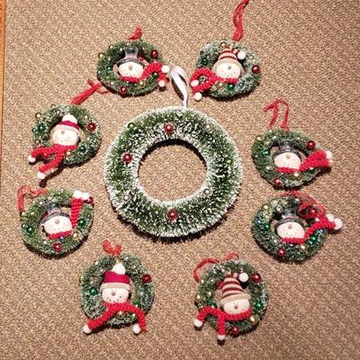 Lot 215: Snowmen Wreath and Ornaments 
