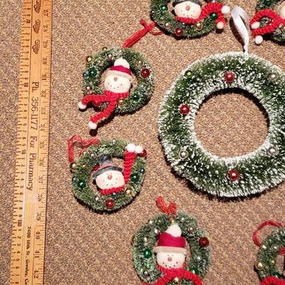 Lot 215: Snowmen Wreath and Ornaments 