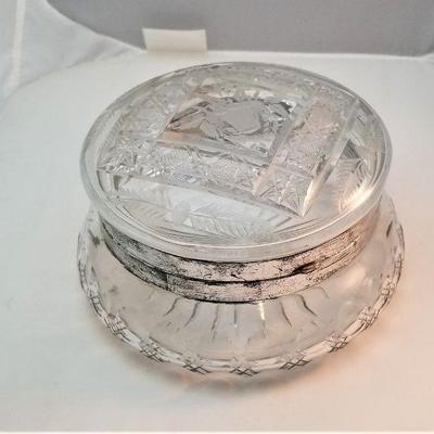 Lot #108  Beautiful Vintage Glass Hinged Dresser Jar