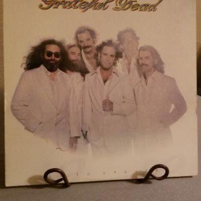 LOT #245: Assorted Vintage Lp's (THE GRATEFUL DEAD)