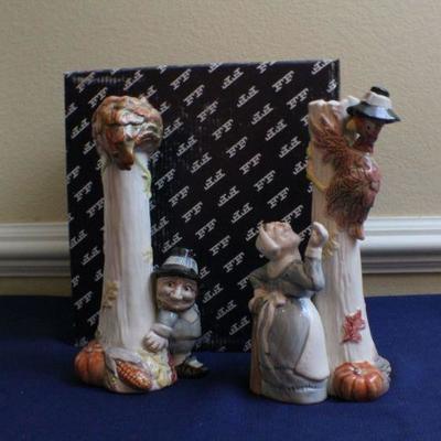 LOT #258: Vintage Pair of Fitz and Floydâ„¢ Thanksgiving Deco