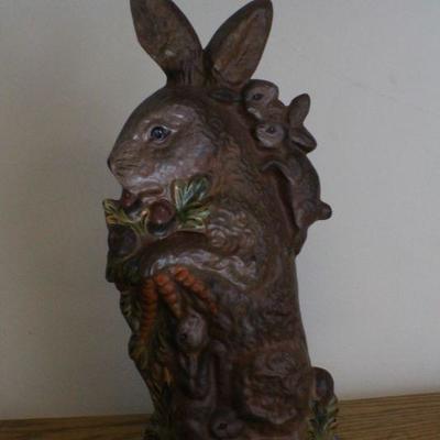 LOT #268: 1997 MONIâ„¢ Easter Bunny Decorative Figure w/ Carrots