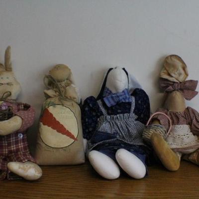 LOT #270: Small Decorative Animal Figures (4) 