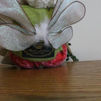 LOT #271: Seated Holiday Bunny Deco
