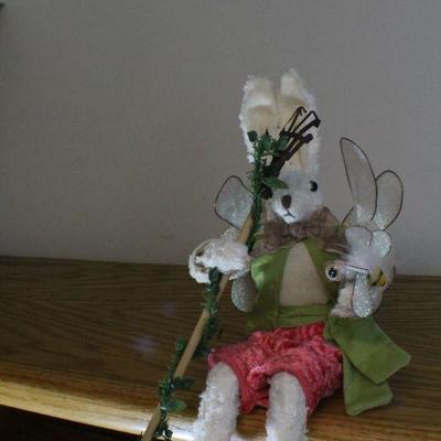 LOT #271: Seated Holiday Bunny Deco