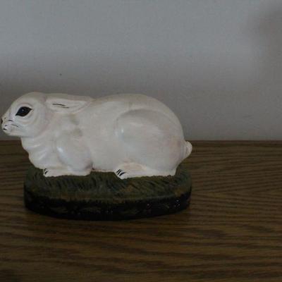 LOT #275: Vintage MONIâ„¢ White Small Easter Bunny Ears Back 