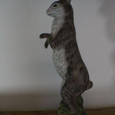 LOT #277: 1998 MONIâ„¢ Standing Bunny Easter Holiday Deco