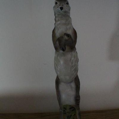 LOT #277: 1998 MONIâ„¢ Standing Bunny Easter Holiday Deco