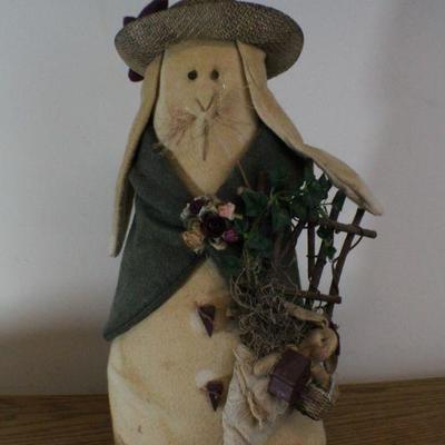 LOT #280: Vintage INTRADAâ„¢ Made In Italy Home Holiday Deco Figure