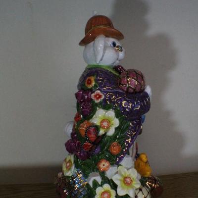 LOT #285: Vintage RADKOâ„¢ Designer Ceramic Easter Home Deco Figure - Bunny w/ Top Hat