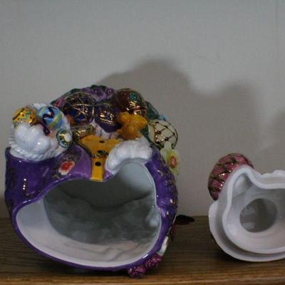 LOT #285: Vintage RADKOâ„¢ Designer Ceramic Easter Home Deco Figure - Bunny w/ Top Hat