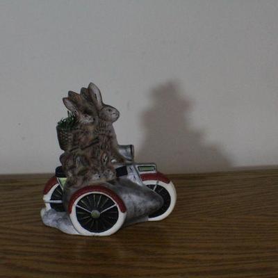 LOT #290: 2002 MONIâ„¢ Easter Bunny Riding Motorcycle Holiday Home Deco 