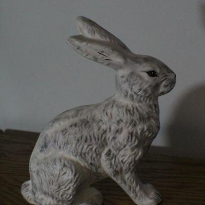 LOT #295: MONIâ„¢ Easter Bunny Home deco 