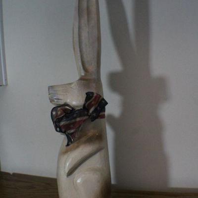 LOT #304: Patriotic Wooden Bunny Home Deco