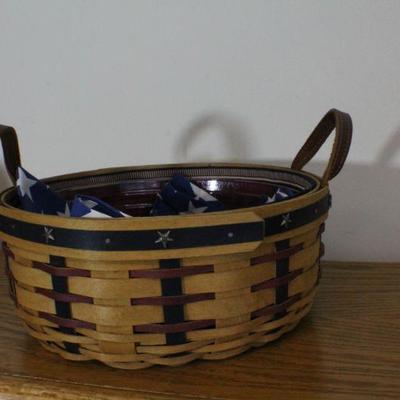 LOT #314: LONGABERGERâ„¢ Woven Basket w/ Handles