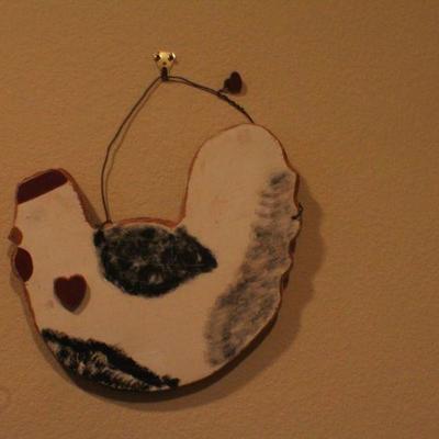 LOT #316: Vintage CHESTNUT LANE CREATIONSâ„¢ Hanging Rooster Home Deco 