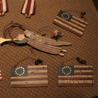 LOT #317: Assortment of Small Hanging Patriotic Home deco (Angels, Flags)