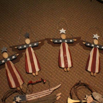 LOT #317: Assortment of Small Hanging Patriotic Home deco (Angels, Flags)