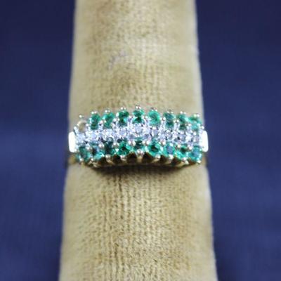 LOT#J48: 10K Emerald & Diamond Ladies Ring
