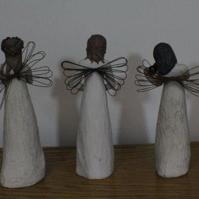 LOT #341: Set of (3) Willow Treeâ„¢ Angle of Hope Figures w/ Angle wings