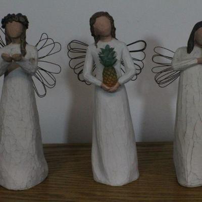 LOT #341: Set of (3) Willow Treeâ„¢ Angle of Hope Figures w/ Angle wings