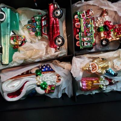 Lot 354: Tray of Christopher Radko Ornaments 