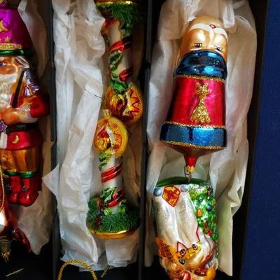 Lot 356: Tray of Christopher Radko Ornaments 