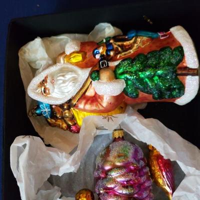Lot 357: Tray of Christopher Radko Ornaments 