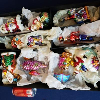 Lot 357: Tray of Christopher Radko Ornaments 