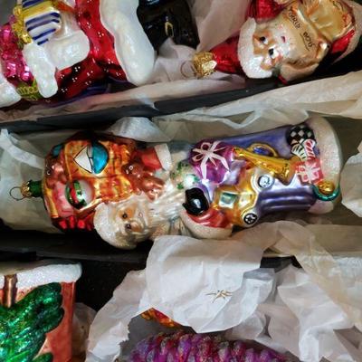 Lot 357: Tray of Christopher Radko Ornaments 