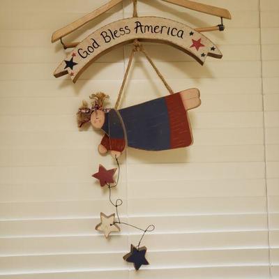 Lot 366: God Bless America Wall Hanging 