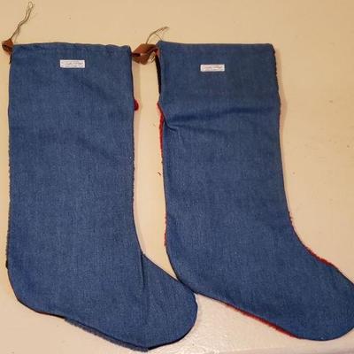 Lot 384: Stockings (2)