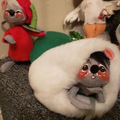 Lot 388: Annalee Christmas Dolls