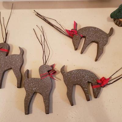 Lot 390: Wood Village, Reindeer and Trees