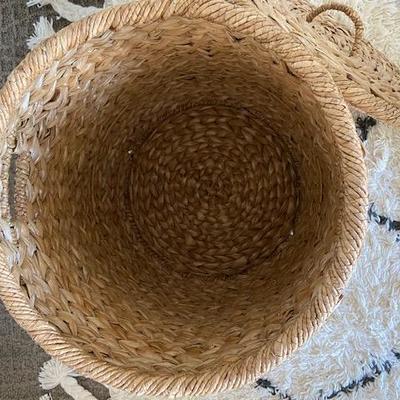 WOVEN CLOTHES BASKET 