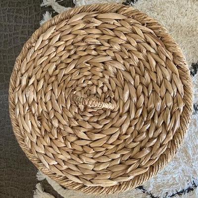 WOVEN CLOTHES BASKET 