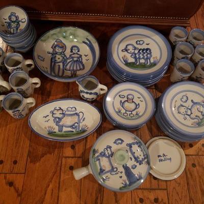 Lot 425: M.A. Hadley Dish Set