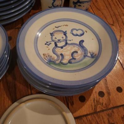 Lot 425: M.A. Hadley Dish Set