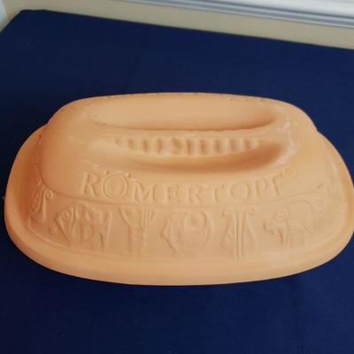 Lot 436: Romertopfâ„¢ Clay Baking Dish
