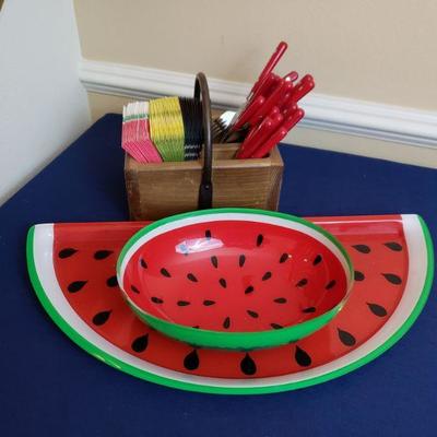 Lot 438: Summer Dish/Flatware Lot