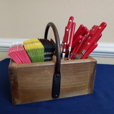 Lot 438: Summer Dish/Flatware Lot