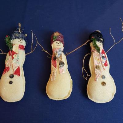 Lot 444: (3) Snowmen 
