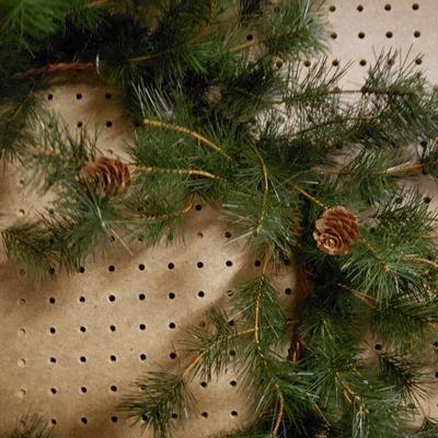 Lot 450: Large Wreath