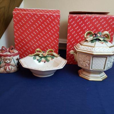 Lot 455: Fitz & Floyd (3) Pieces
