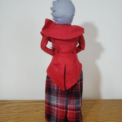 Lot 474: Byers Carolers Woman with Real Fur Muff